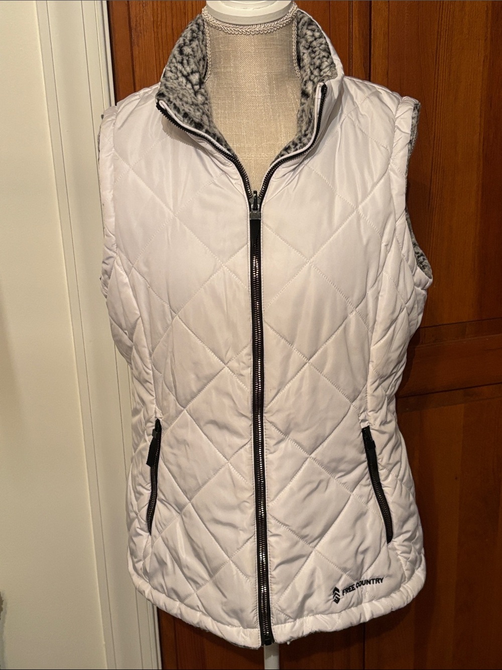 Free Country White Quilted Reversible Vest with Gray Fleece